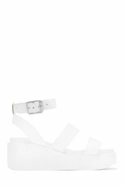 QUPD Shoes Weekend Brunch - White
