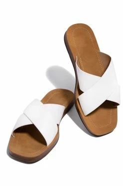 WDIVA Living Life - White Shoes