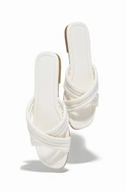 WDIVA Playa Paraiso - White Shoes