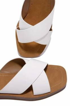 WDIVA Living Life - White Shoes