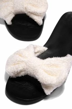 BBOO Beach Paradise - White Shoes